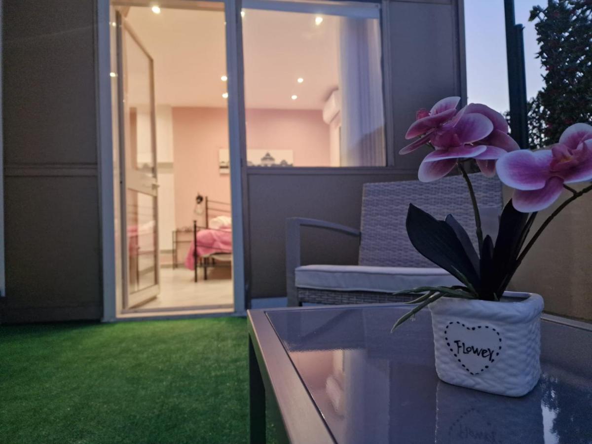 Saint Peter Vatican City Confortable Apartament Stellasia Casa Vacanza Roma Exterior foto